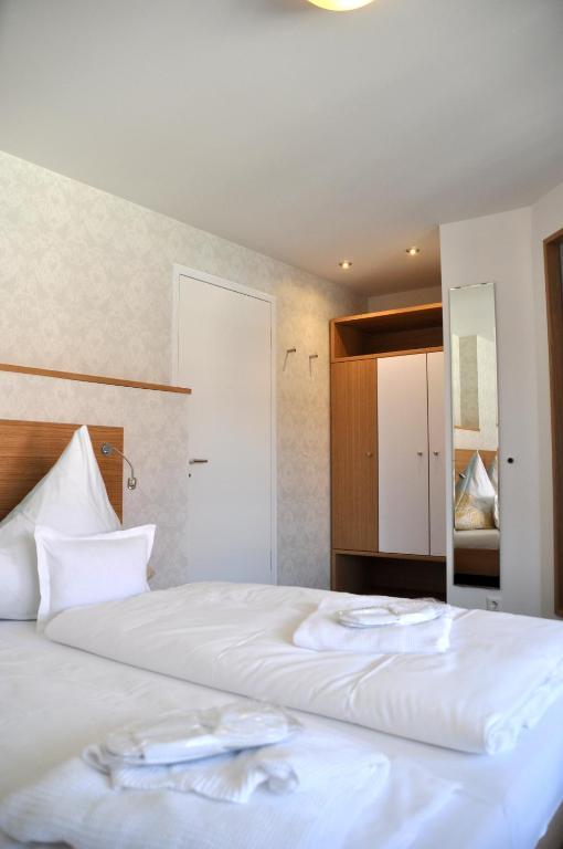 Hotel Hagnauer Seeperle ภายนอก รูปภาพ