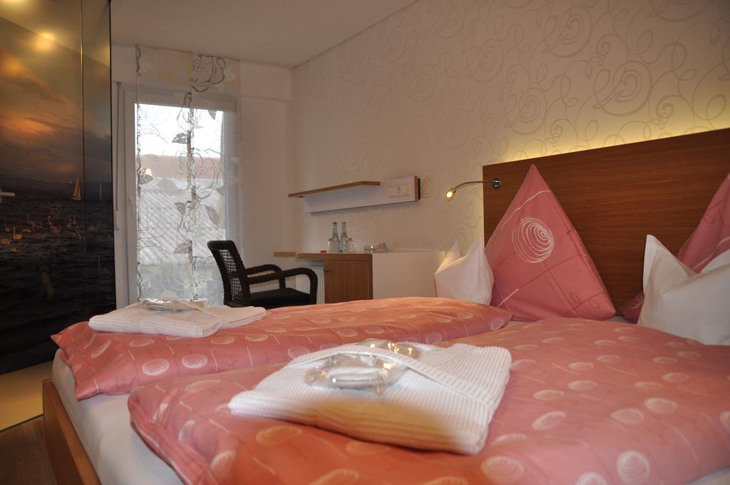 Hotel Hagnauer Seeperle ภายนอก รูปภาพ